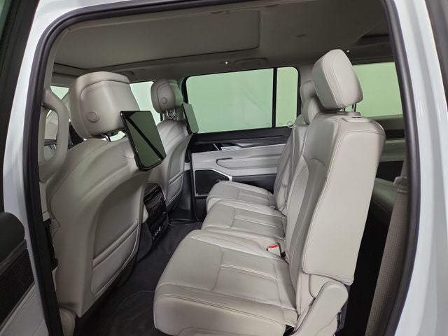 2023 Jeep Wagoneer Series II
