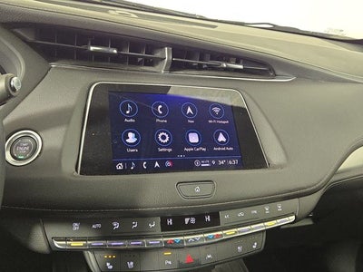 2023 Cadillac XT4 Premium Luxury