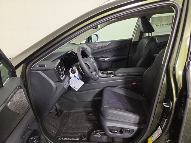 2026 Lexus NX LUXURY AWD