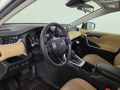 2022 Toyota RAV4 Hybrid XLE