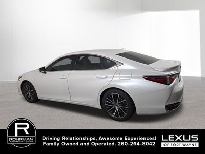 2024 Lexus ES 300h