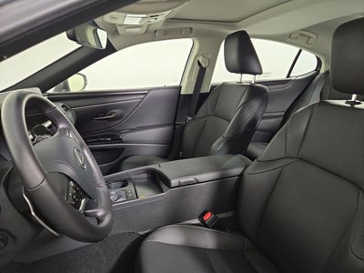 2025 Lexus ES F SPORT DESIGN