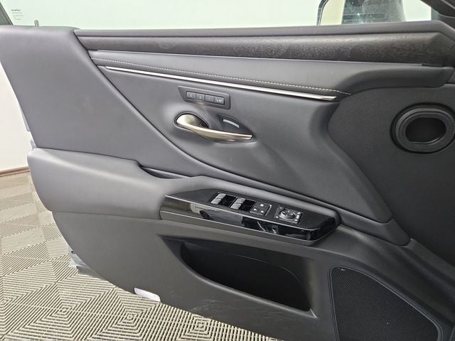 2025 Lexus ES F SPORT DESIGN