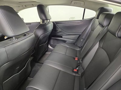 2025 Lexus ES F SPORT DESIGN