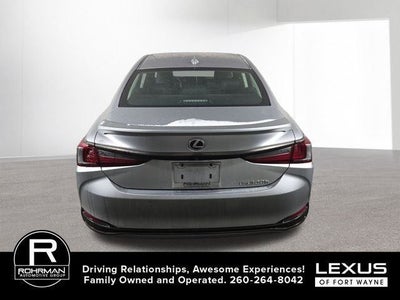 2025 Lexus ES F SPORT DESIGN