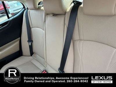 2020 Lexus ES 300h Luxury