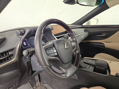 2020 Lexus ES 300h Luxury
