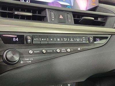 2020 Lexus ES 300h Luxury