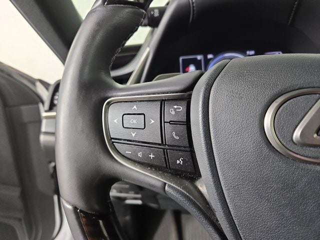2020 Lexus ES 300h Luxury