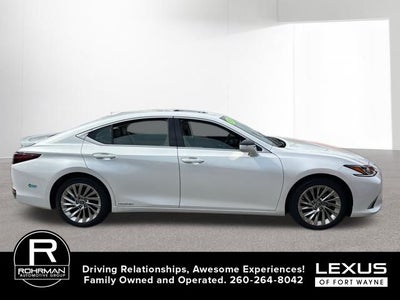 2020 Lexus ES 300h Luxury