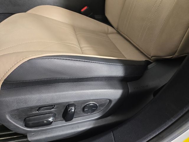 2020 Lexus ES 300h Luxury