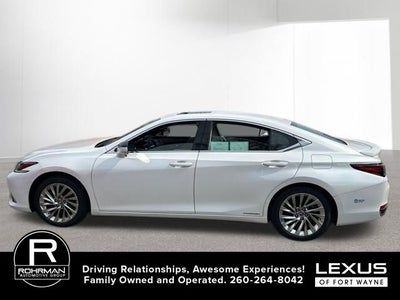 2020 Lexus ES 300h Luxury