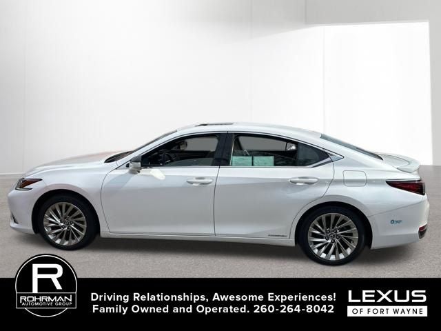 2020 Lexus ES 300h Luxury