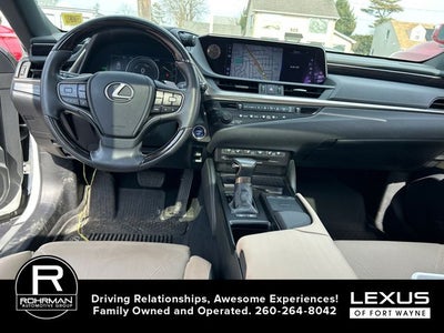 2020 Lexus ES 300h Luxury