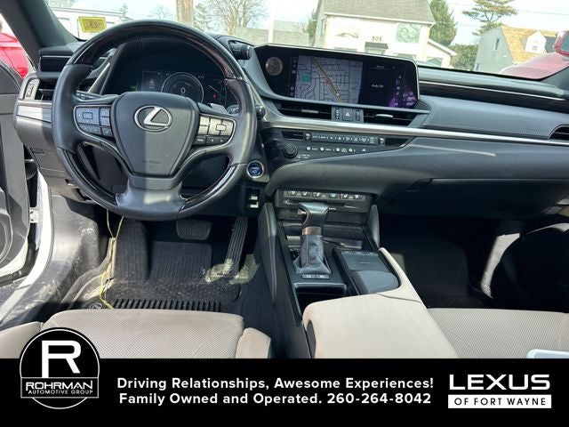 2020 Lexus ES 300h Luxury