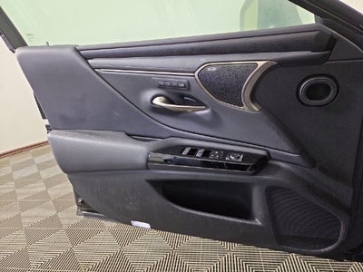 2024 Lexus ES LUXURY