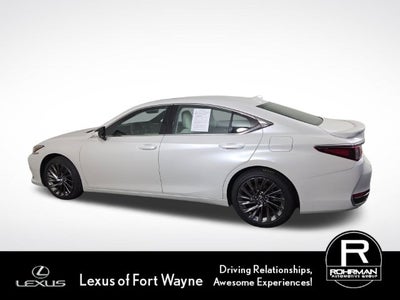 2024 Lexus ES 300h Luxury
