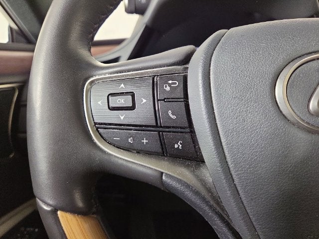 2024 Lexus ES 300h Luxury