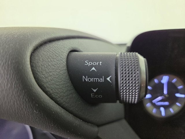 2024 Lexus ES 300h Luxury