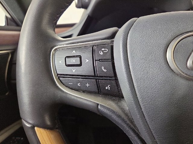 2024 Lexus ES LUXURY