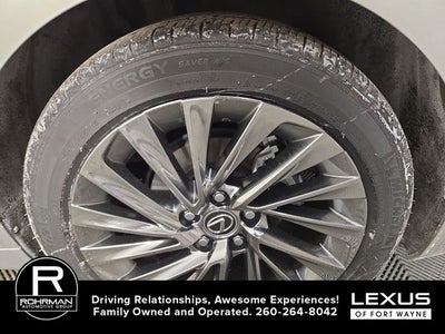 2024 Lexus ES 300h Luxury