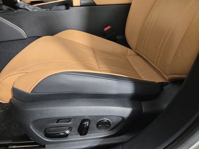 2024 Lexus ES 300h Luxury