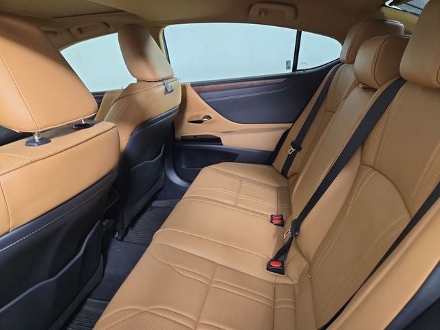 2024 Lexus ES LUXURY