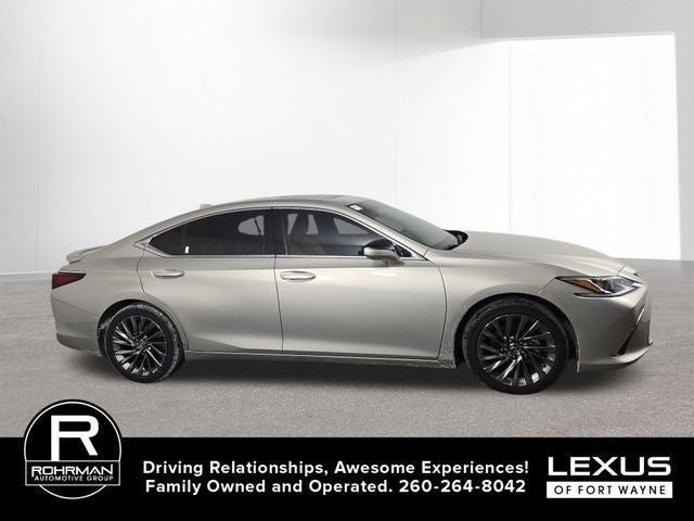 2024 Lexus ES LUXURY