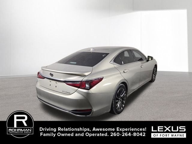2024 Lexus ES LUXURY
