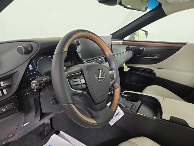 2025 Lexus ES LUXURY