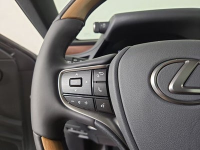 2025 Lexus ES LUXURY