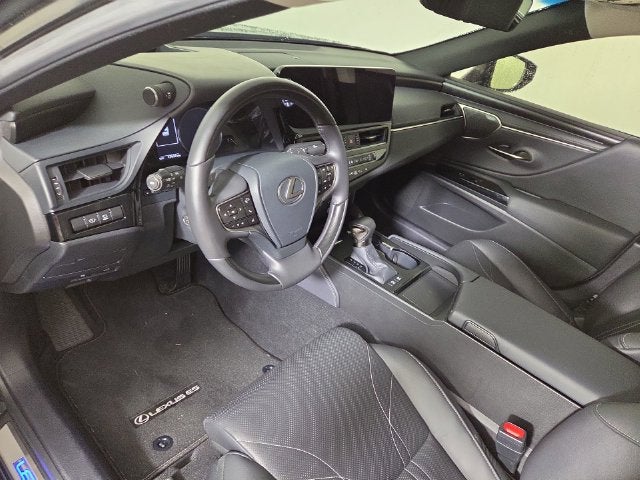 2025 Lexus ES ULTRA LUXURY
