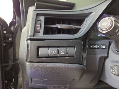 2025 Lexus ES ULTRA LUXURY