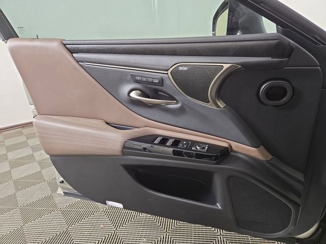 2022 Lexus ES ULTRA LUXURY