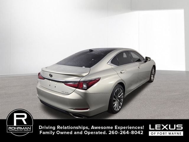 2022 Lexus ES ULTRA LUXURY