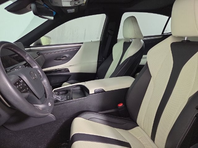 2023 Lexus ES F SPORT HANDLING