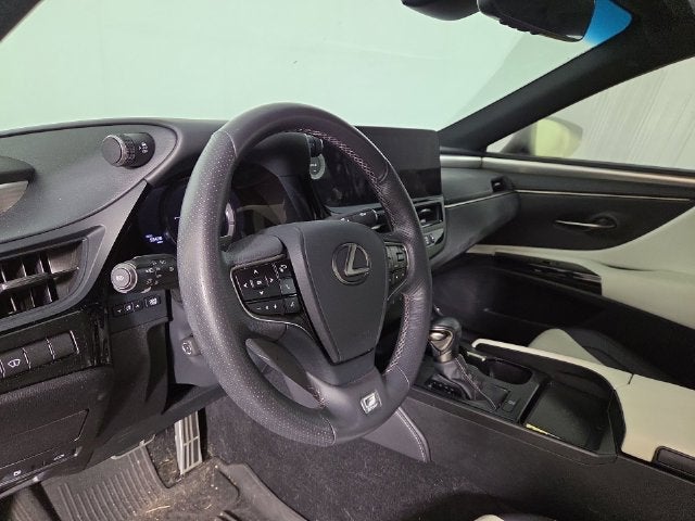 2023 Lexus ES F SPORT HANDLING