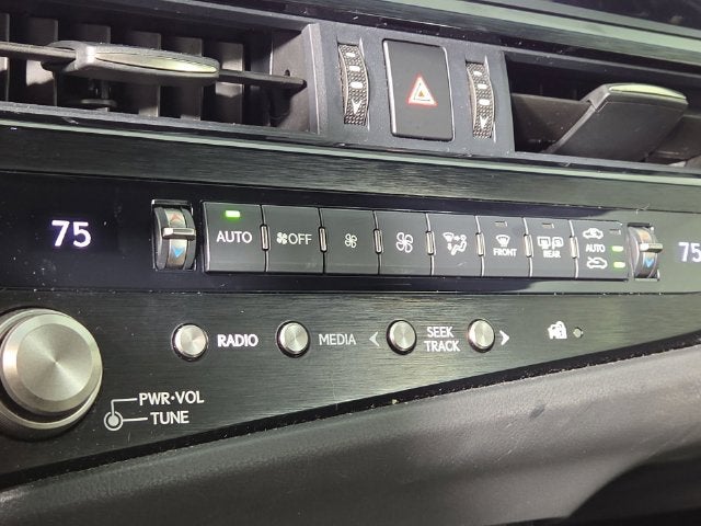 2023 Lexus ES F SPORT HANDLING