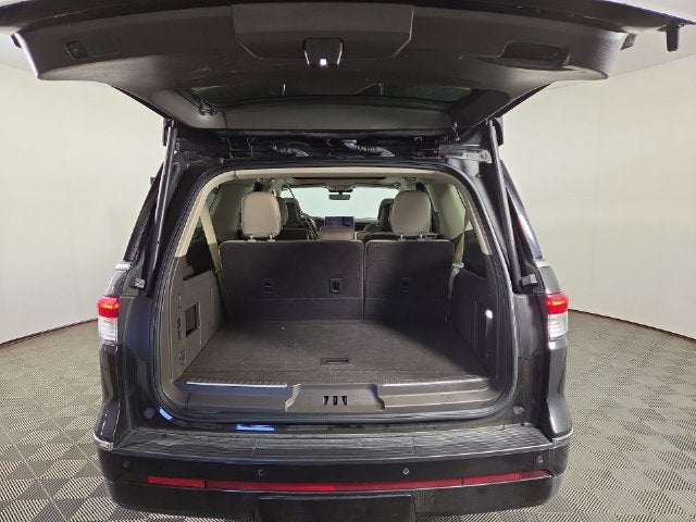 2023 Lincoln Navigator L Reserve
