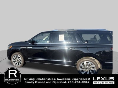2023 Lincoln Navigator L Reserve
