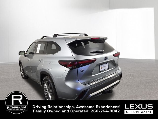2024 Toyota Highlander Hybrid Platinum