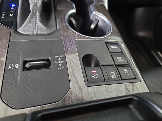 2024 Toyota Highlander Hybrid Platinum