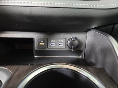 2024 Toyota Highlander Hybrid Platinum