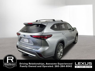 2024 Toyota Highlander Hybrid Platinum