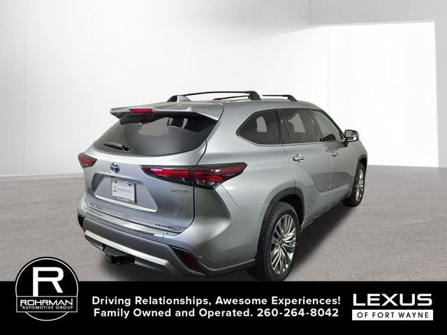 2024 Toyota Highlander Hybrid Platinum