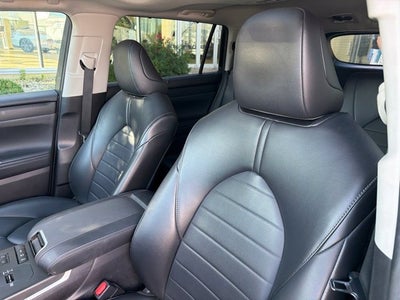 2022 Toyota Highlander Hybrid XLE