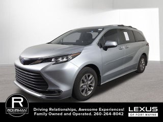 2022 Toyota Sienna XLE