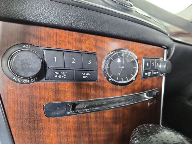 2010 INFINITI M35 Base