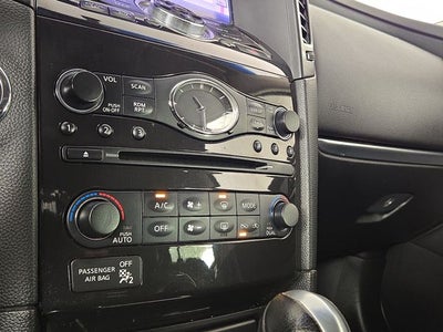 2014 INFINITI QX70 Base