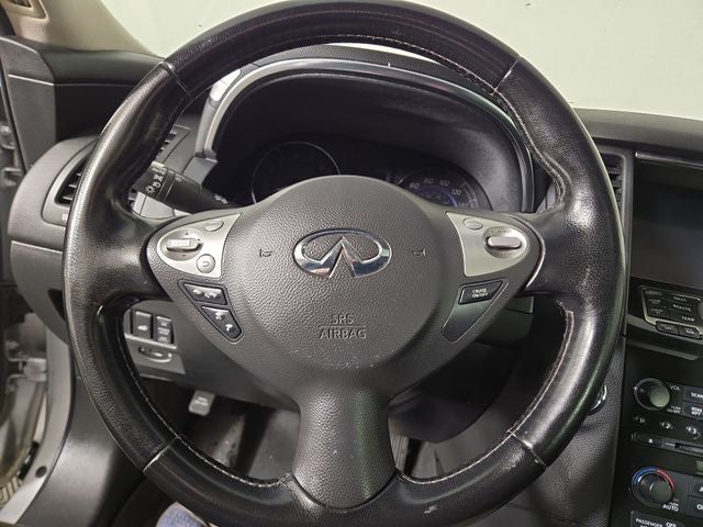 2014 INFINITI QX70 Base